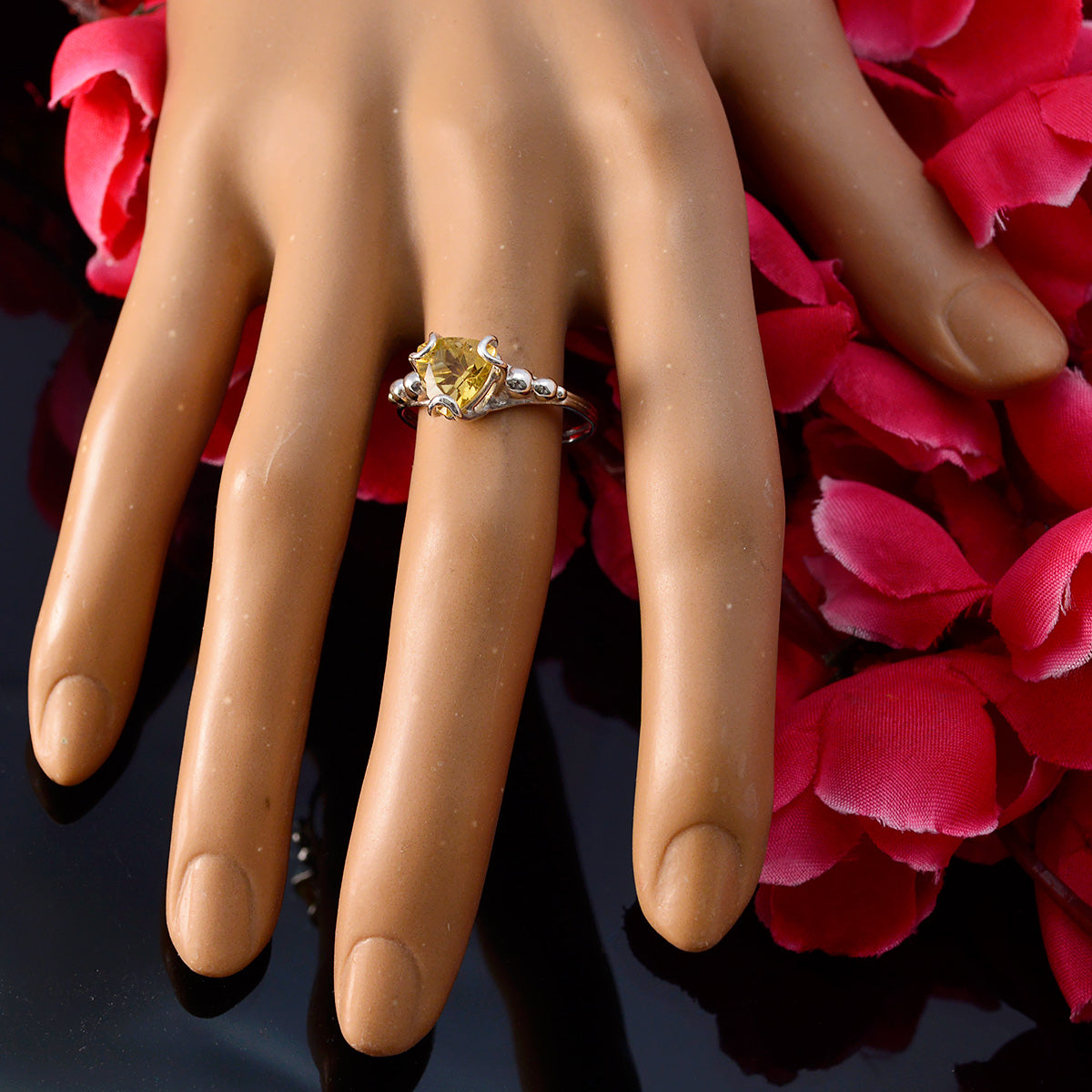 Constanza Rope-Wire Yellow Solitaire Ring