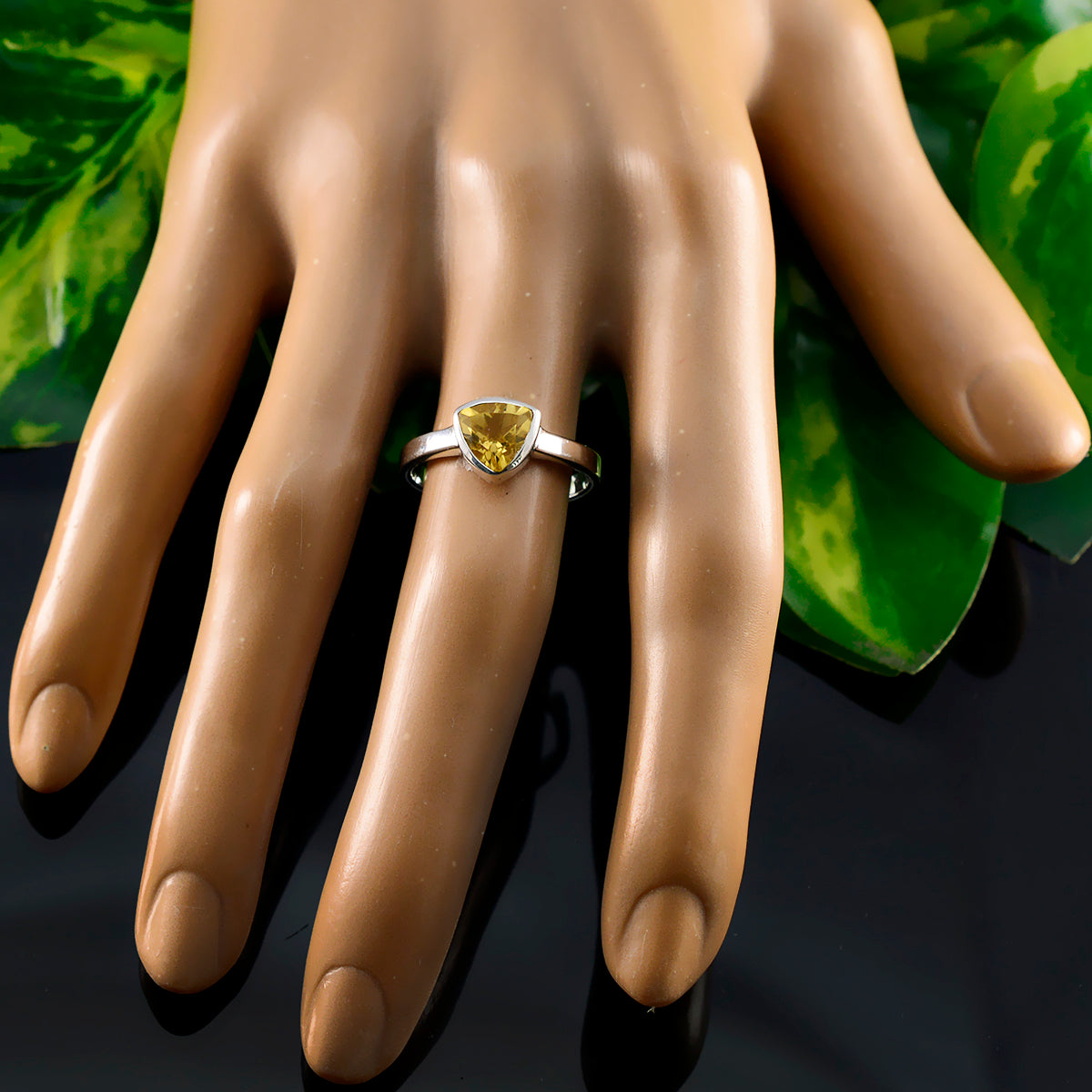 Yasmin Heritage Yellow Solitaire Ring