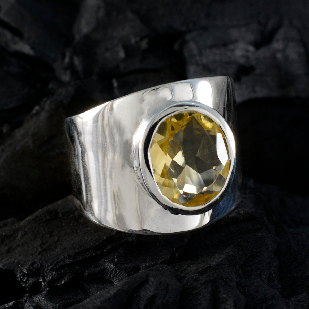 Camila Armor Yellow Solitaire Ring