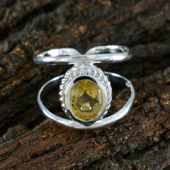 Saanvi Traditional Yellow Solitaire Ring