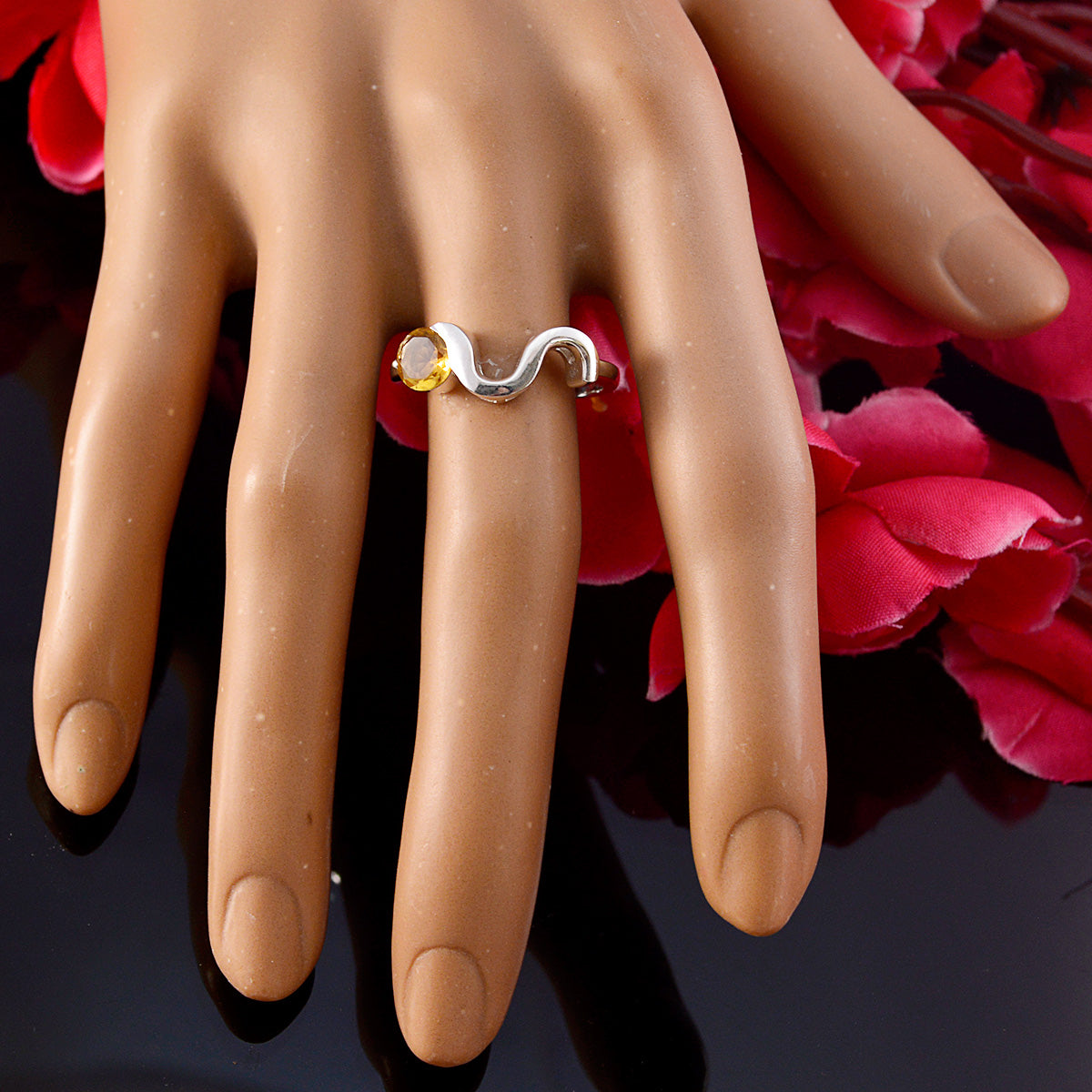 Soo-jin Fairytale Yellow Solitaire Ring
