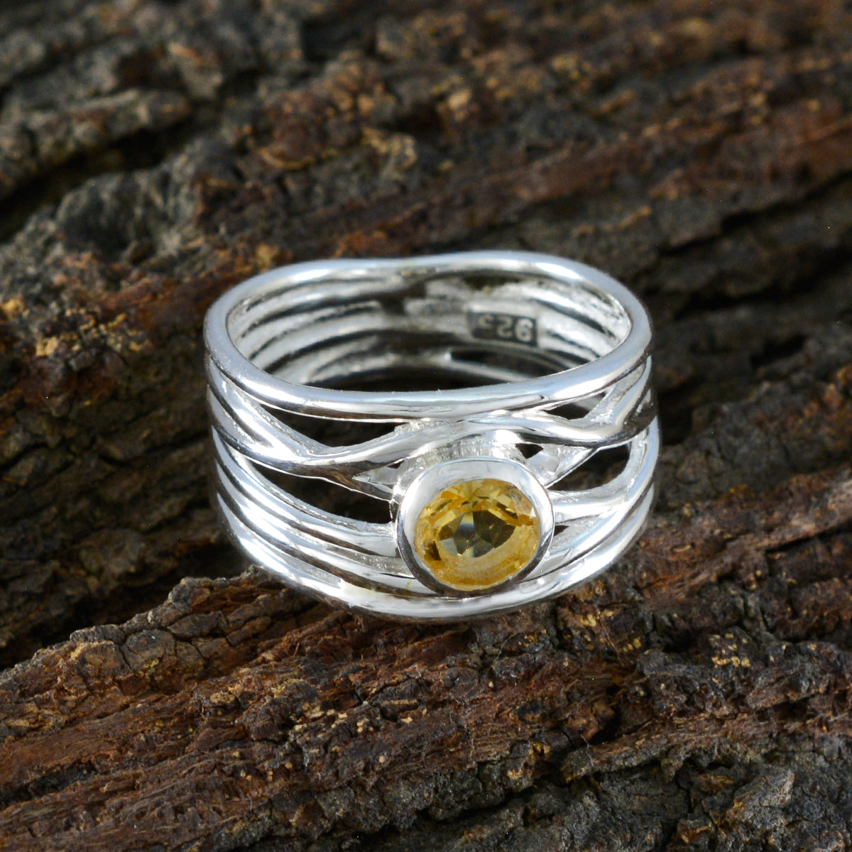 Priya Rope-Wire Yellow Solitaire Band