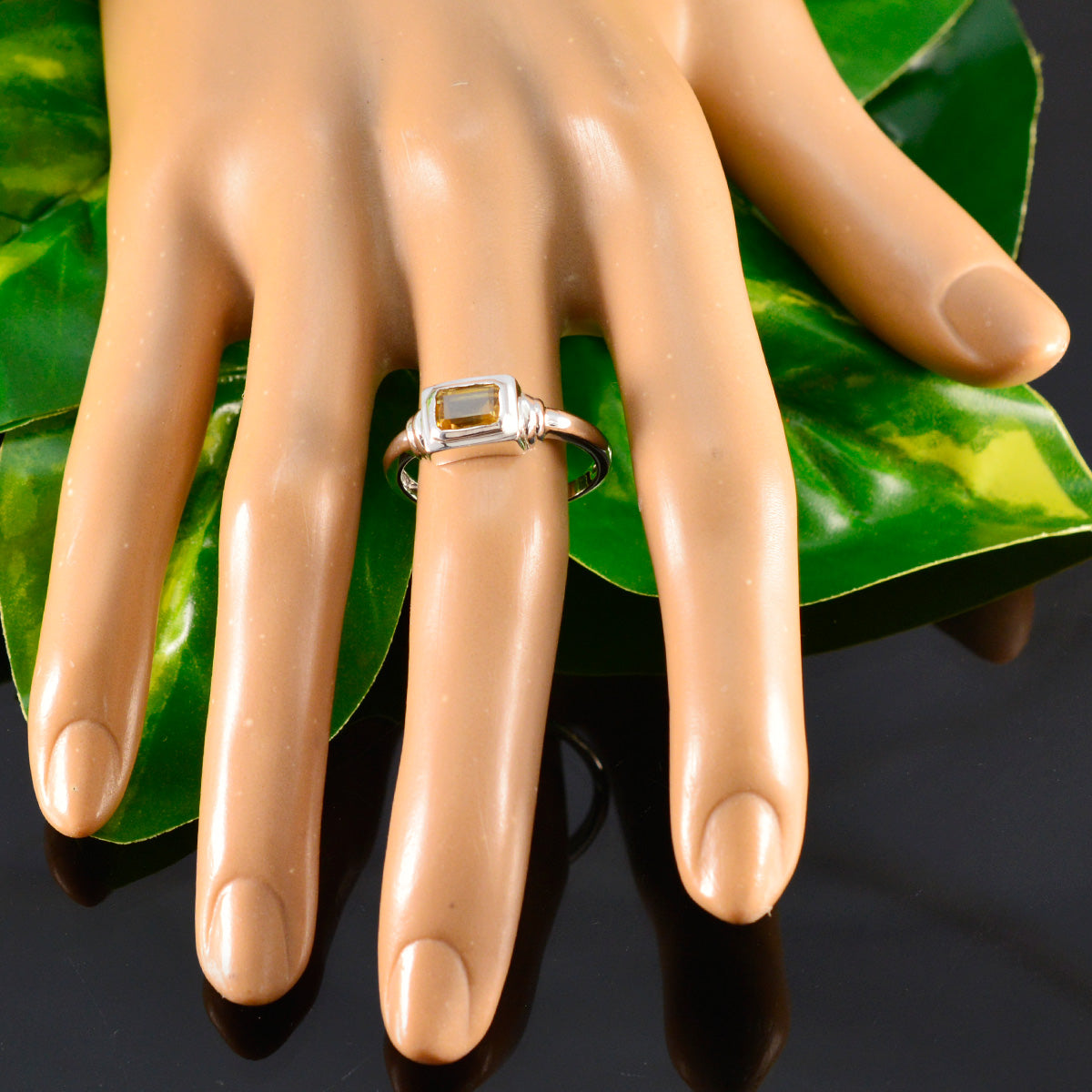 Min-seo Contemporary Yellow Solitaire Ring