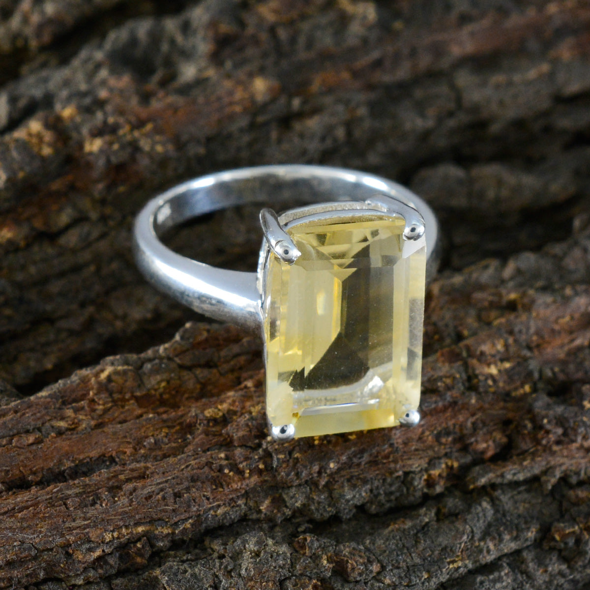 Priya Artisan Yellow Solitaire Ring