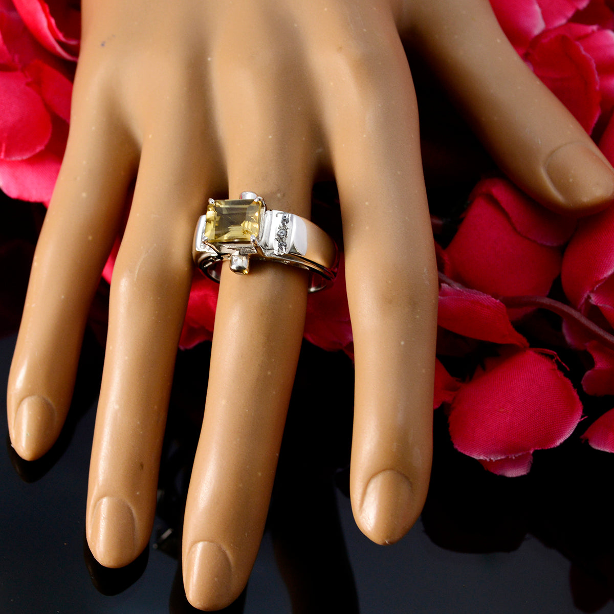 Ines Contemporary Yellow Halo Ring