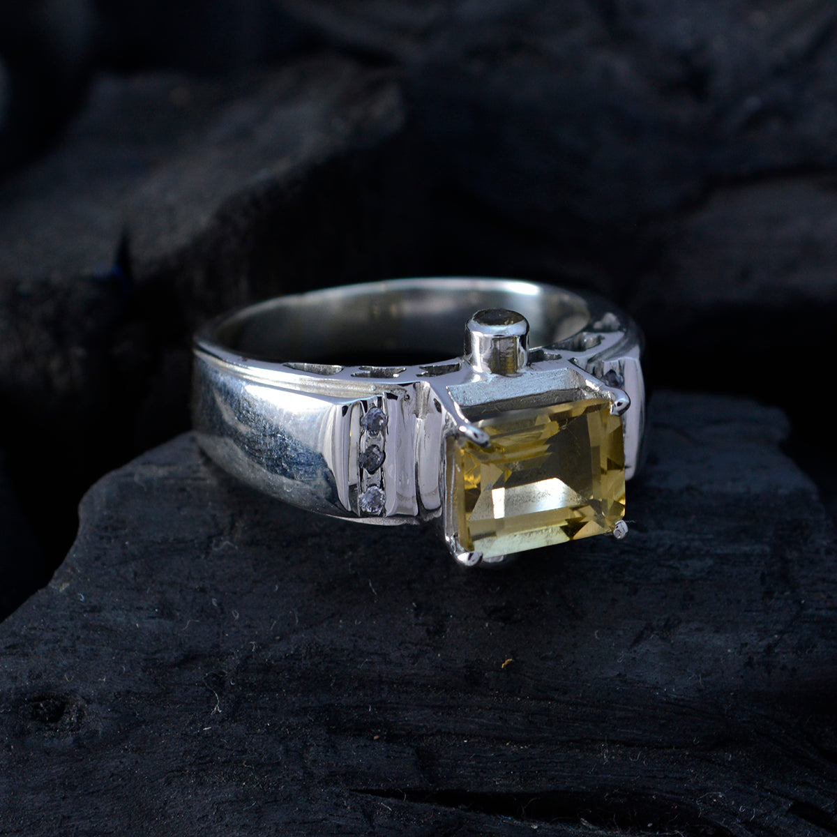 Ines Contemporary Yellow Halo Ring
