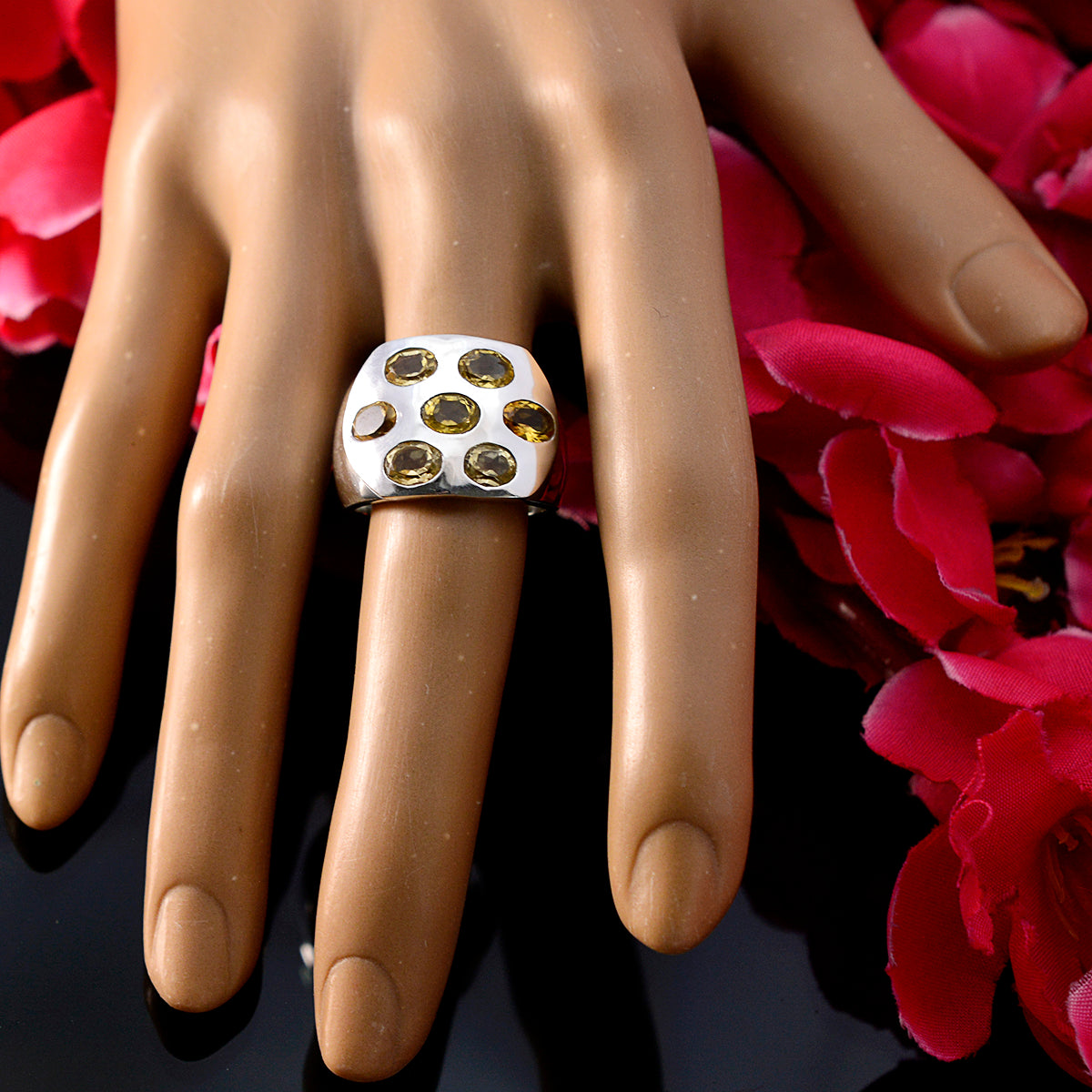 Dewi Abstract Yellow Hepta Ring