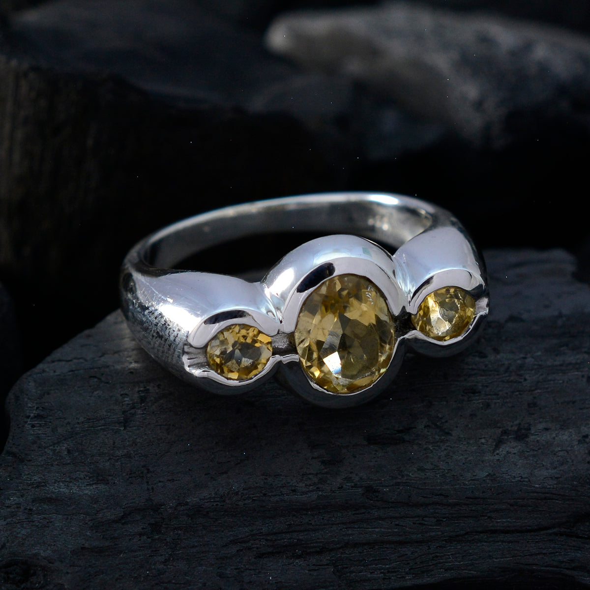 Priya Feminine Yellow Trilogy Ring