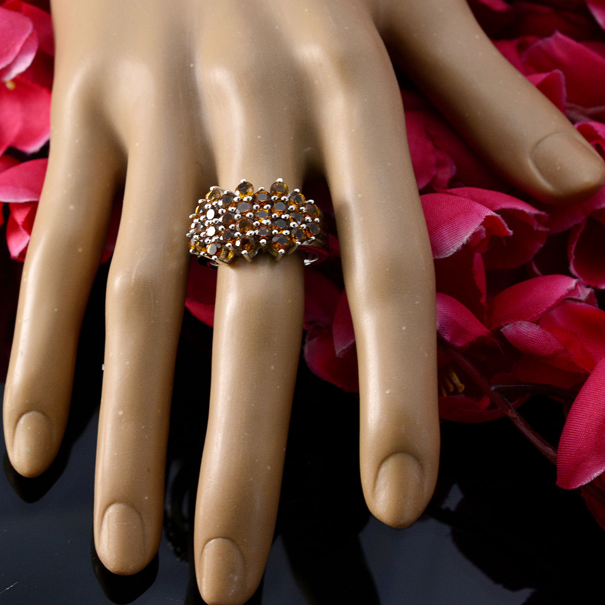 Valentina Contemporary Yellow multiple Ring