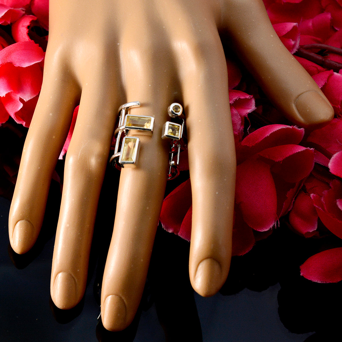 Lakshmi Signet Yellow quarter Ring