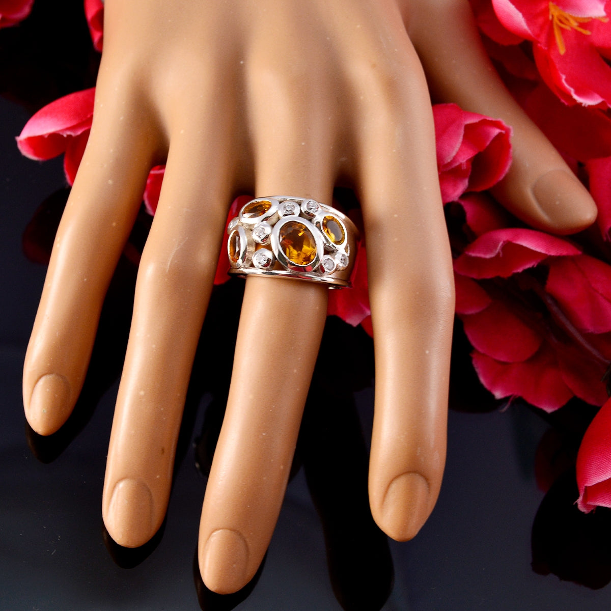 Evelyn Modern Yellow quarter Ring