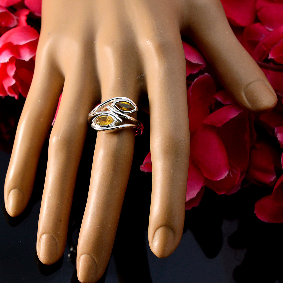 Ines Glamorous Yellow Toi et Moi Ring