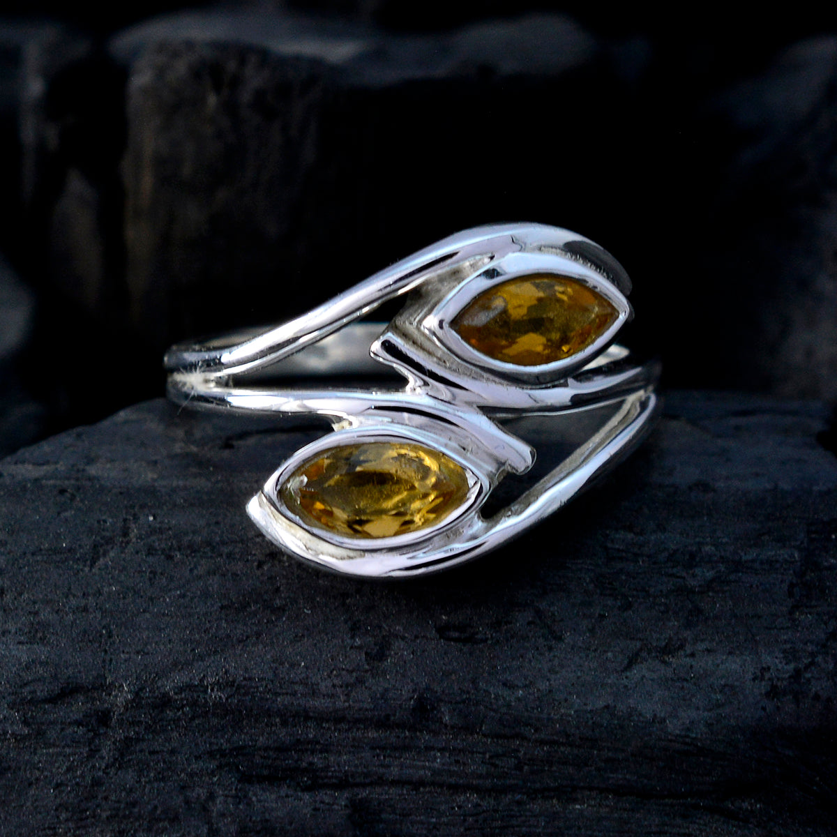 Ines Glamorous Yellow Toi et Moi Ring