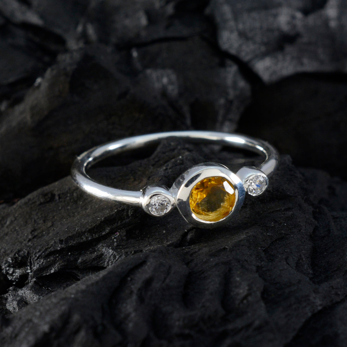 Dewi Sophisticated Yellow Trilogy Ring