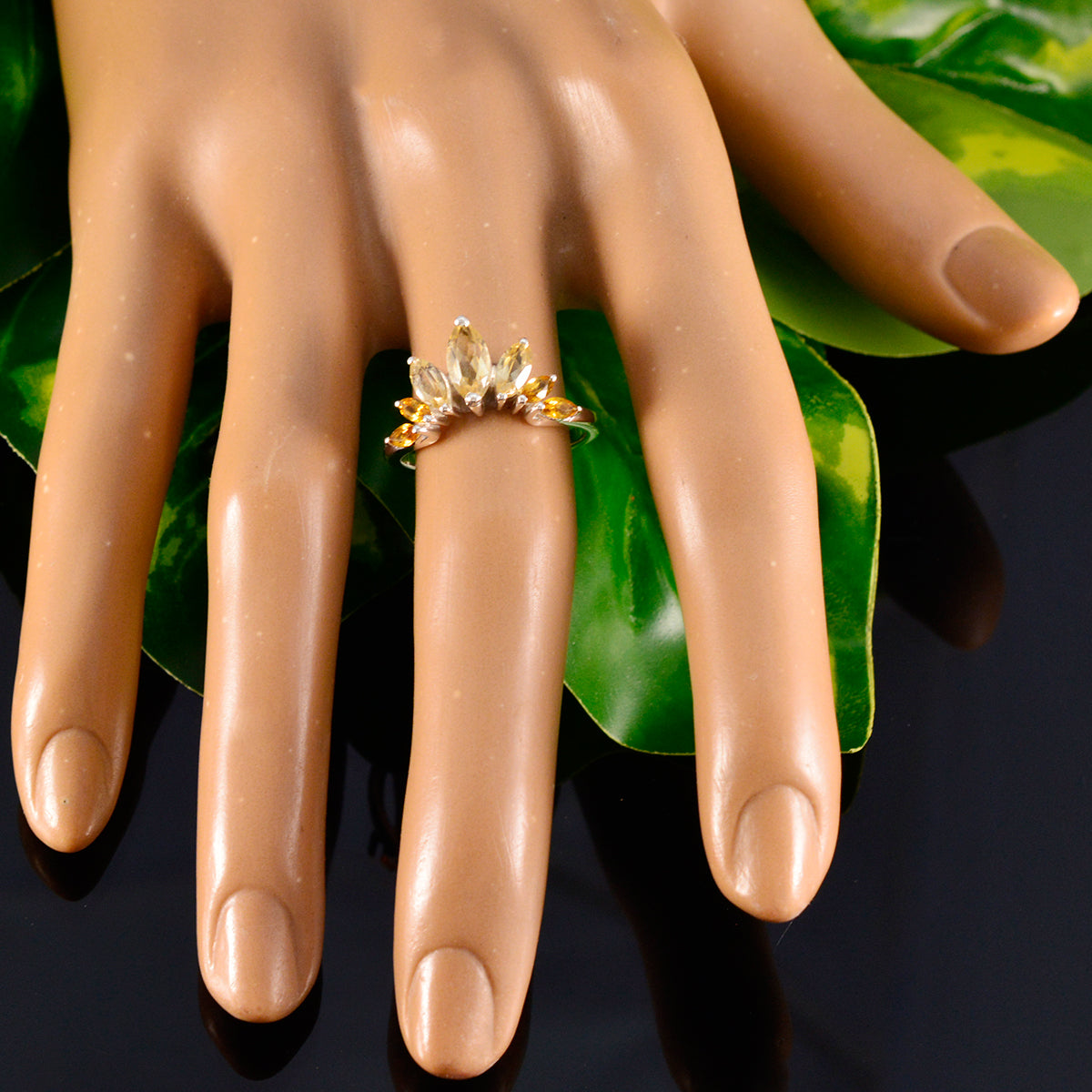 Ji-eun crown Yellow Hepta Ring