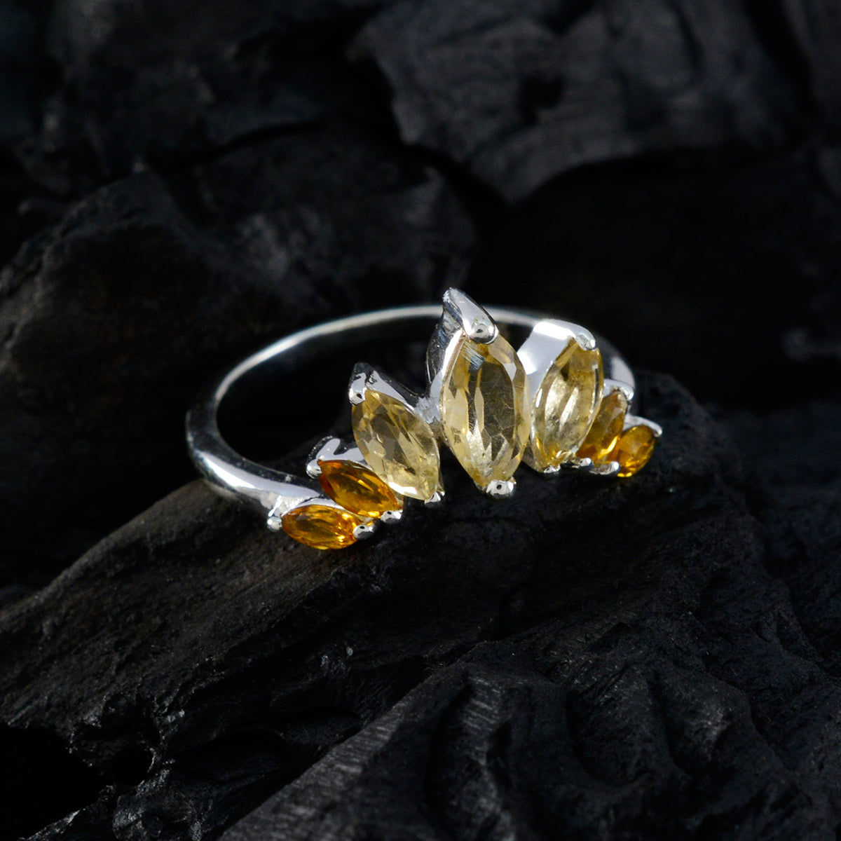 Ji-eun crown Yellow Hepta Ring