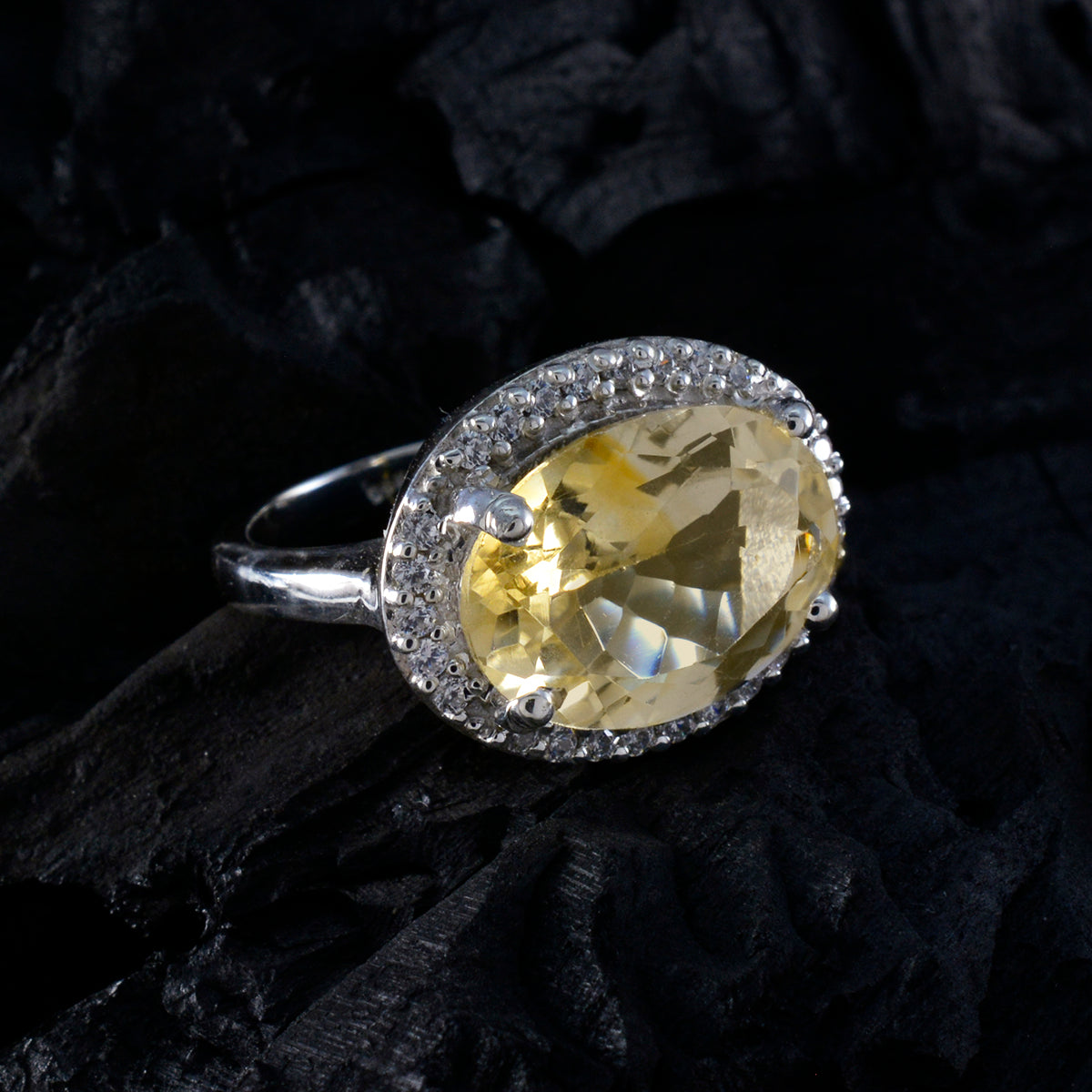 Saanvi Abstract Yellow Halo Ring