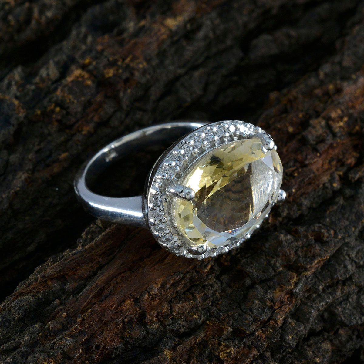Saanvi Abstract Yellow Halo Ring