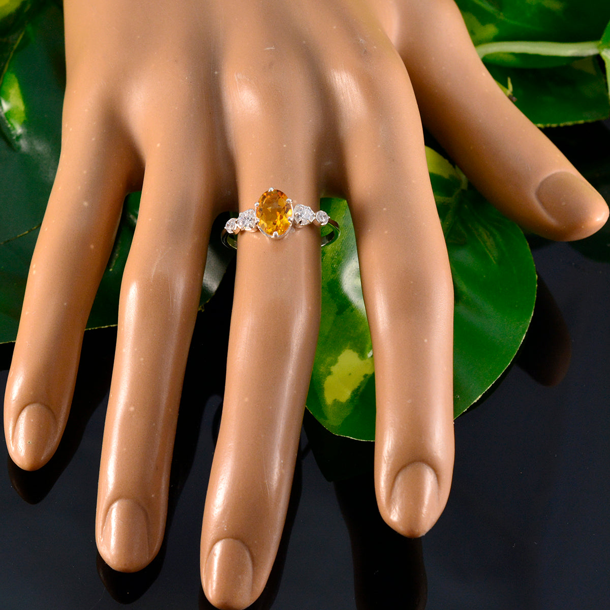 Ji-eun Graceful Yellow Halo Ring