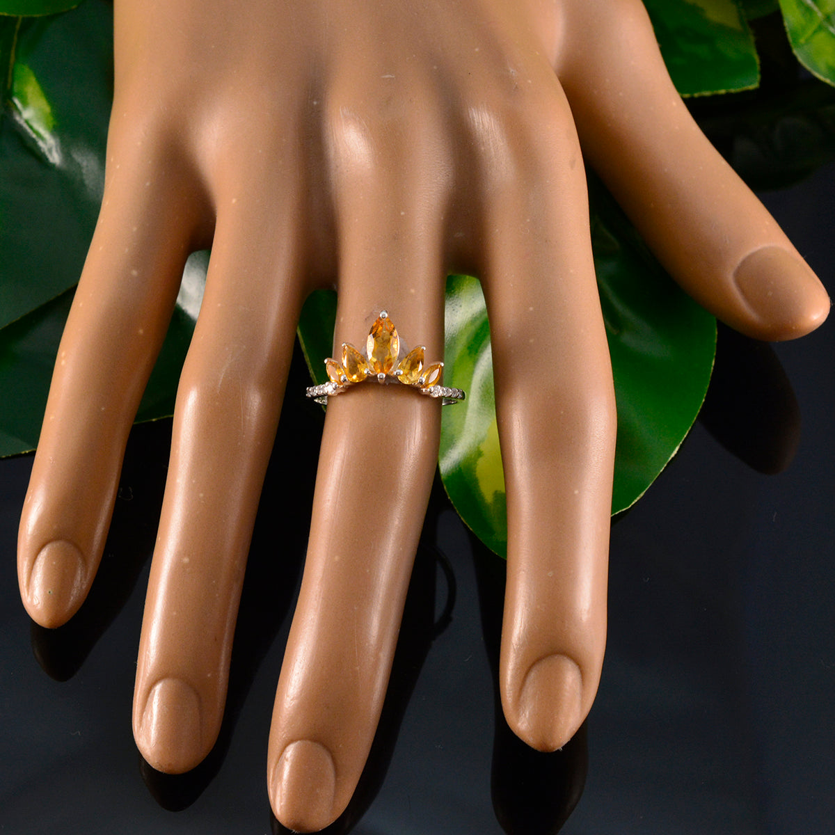 Araya crown Yellow Penta Ring