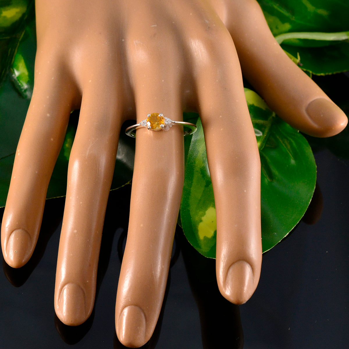 Xiu Graceful Yellow Trilogy Ring