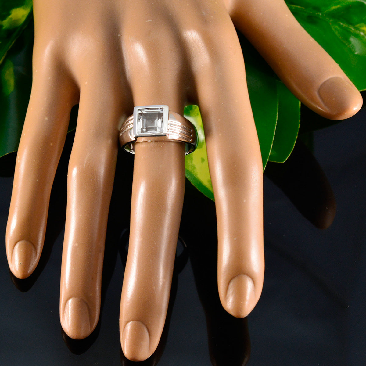 Giulia Romantic White Solitaire Ring