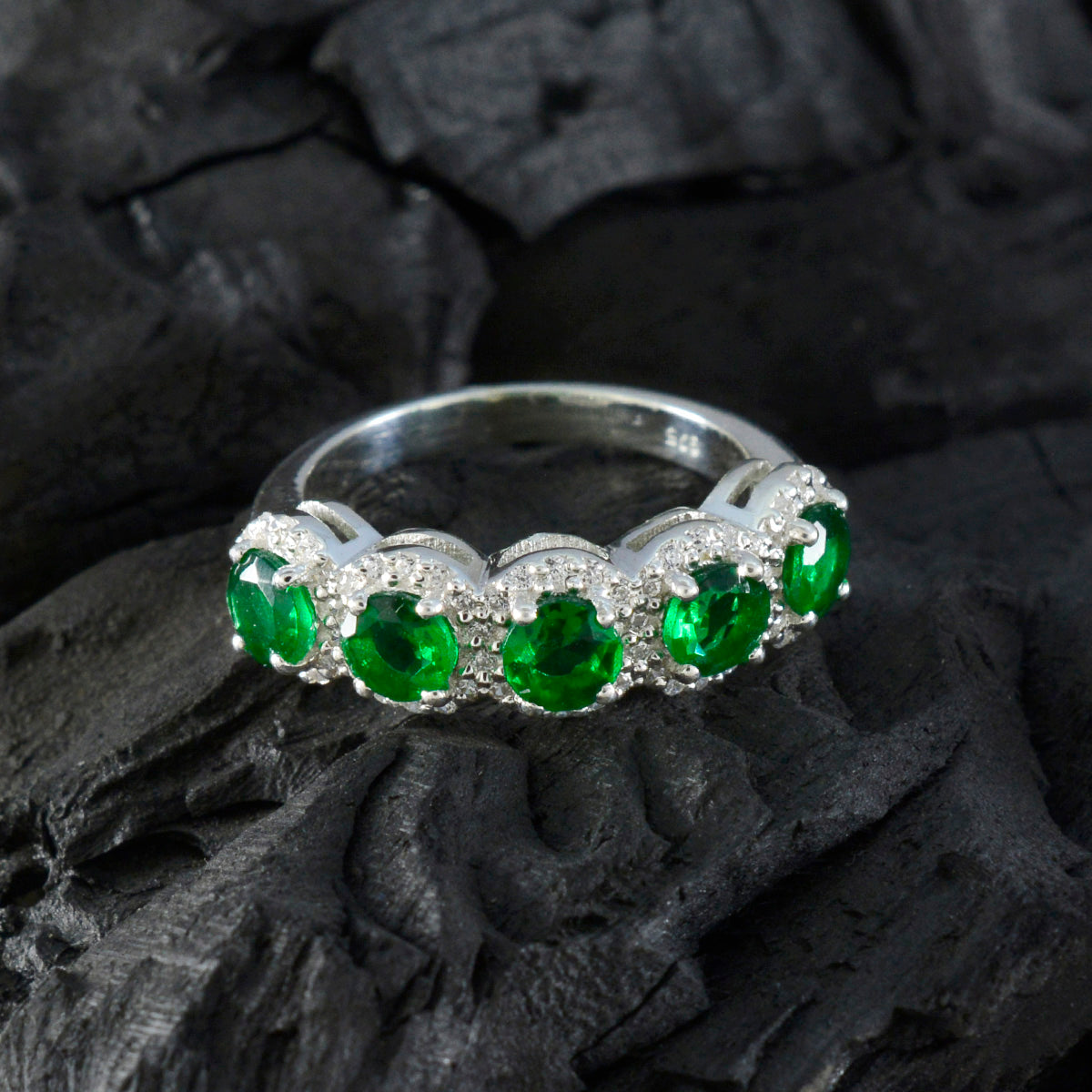 Yuna Fairytale Green Penta Ring