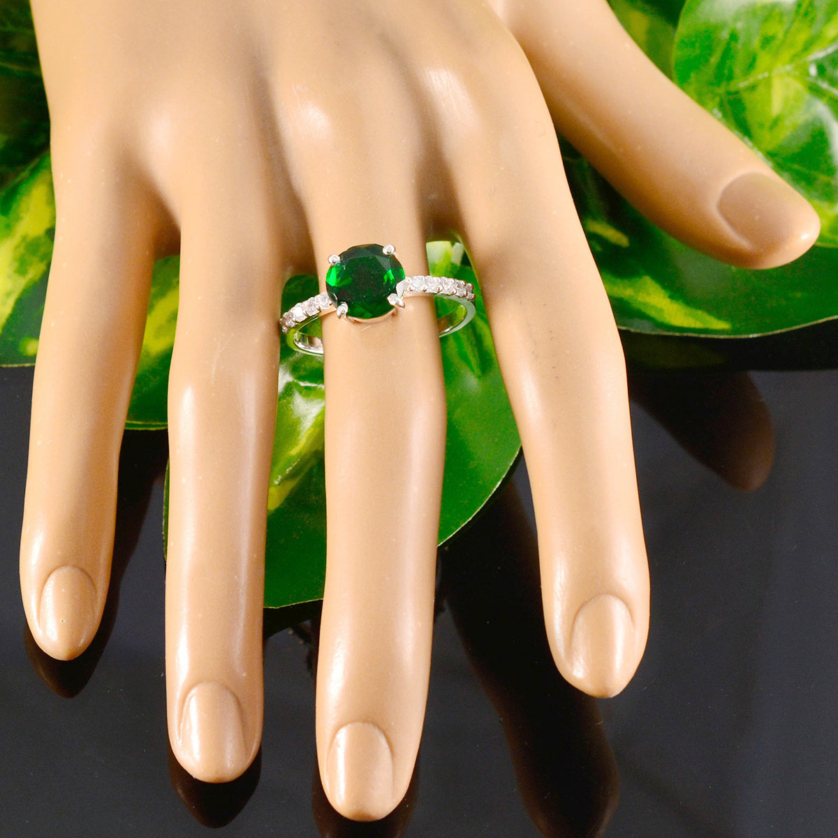 Daniela Sophisticated Green multiple Ring