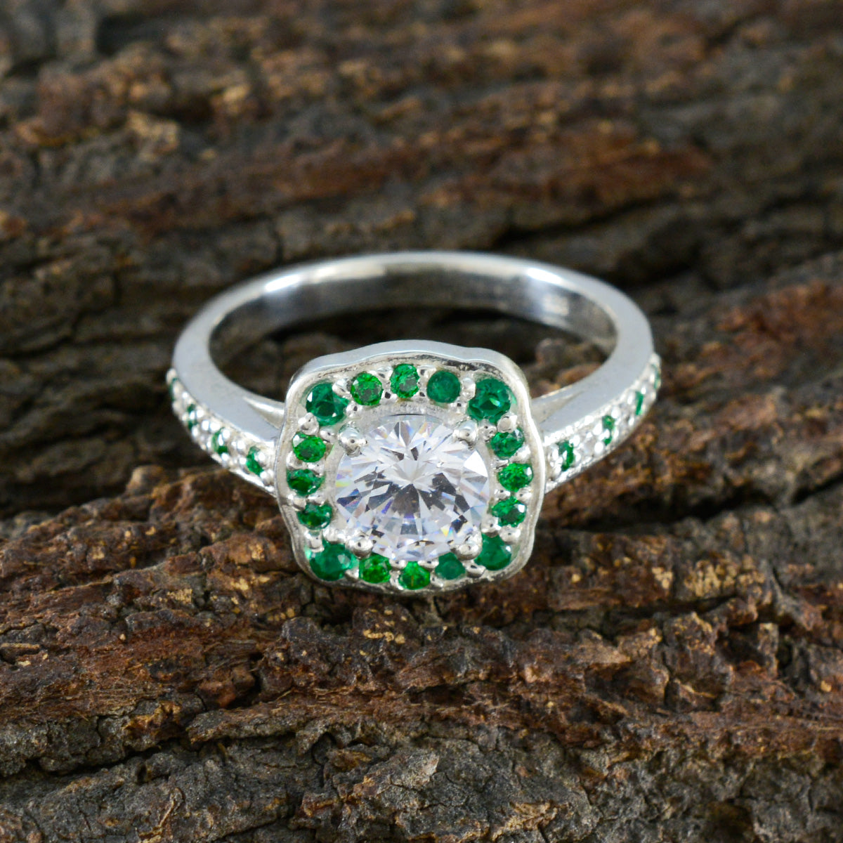 Angel Glamorous Green Halo Ring