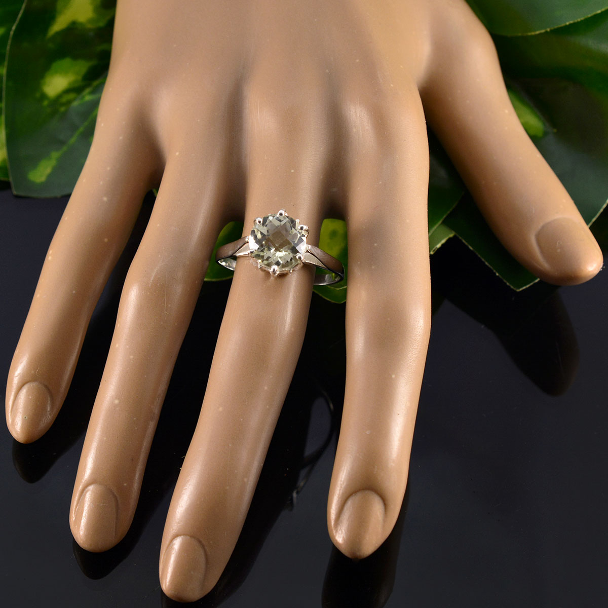 Ana Fairytale Light Green Solitaire Ring