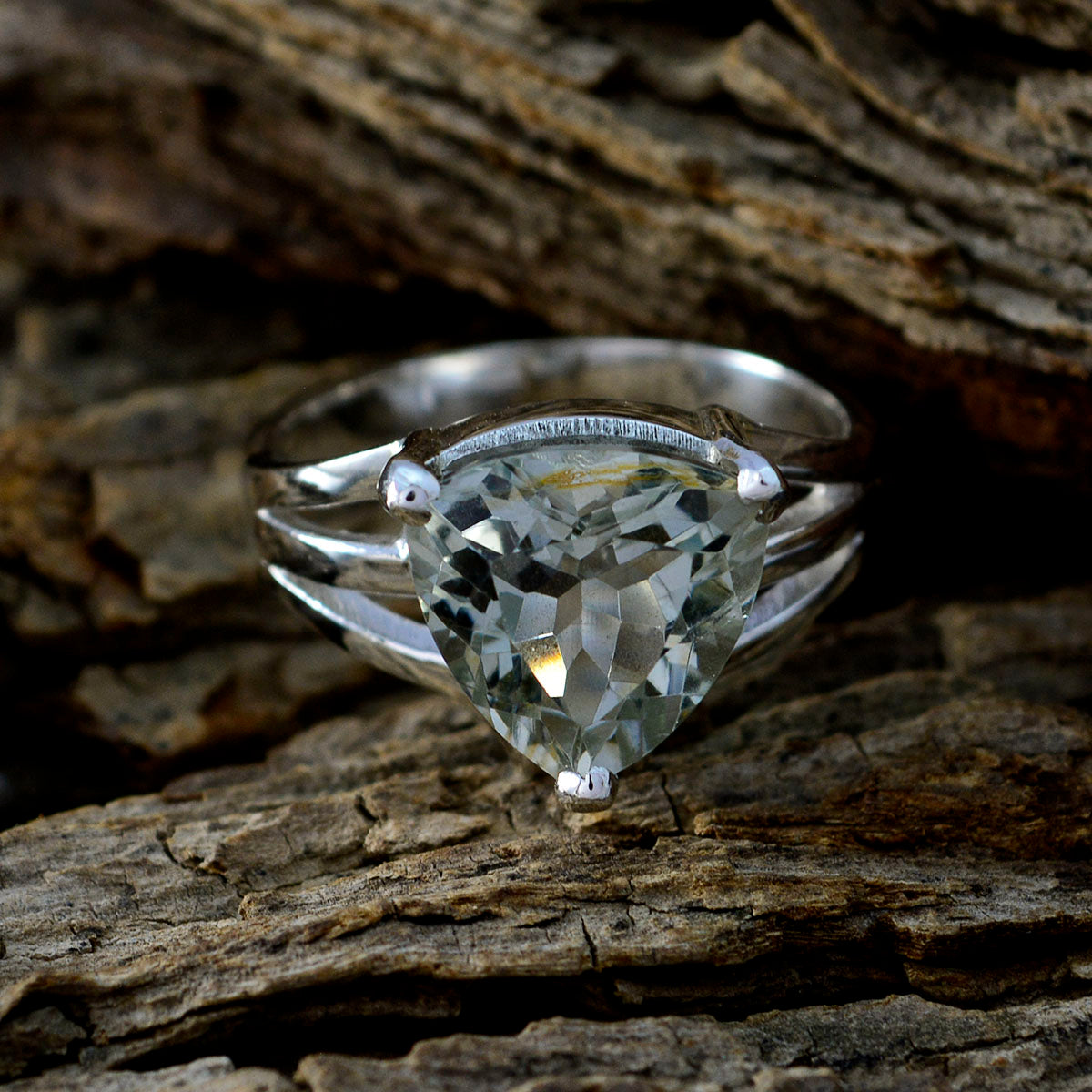 Zoe Ethnic Light Green Solitaire Ring