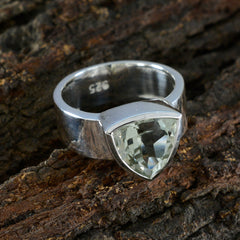 Saanvi Signet Light Green Solitaire Band