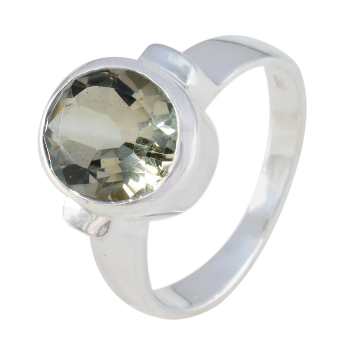 Liyana Glamorous Light Green Solitaire Ring