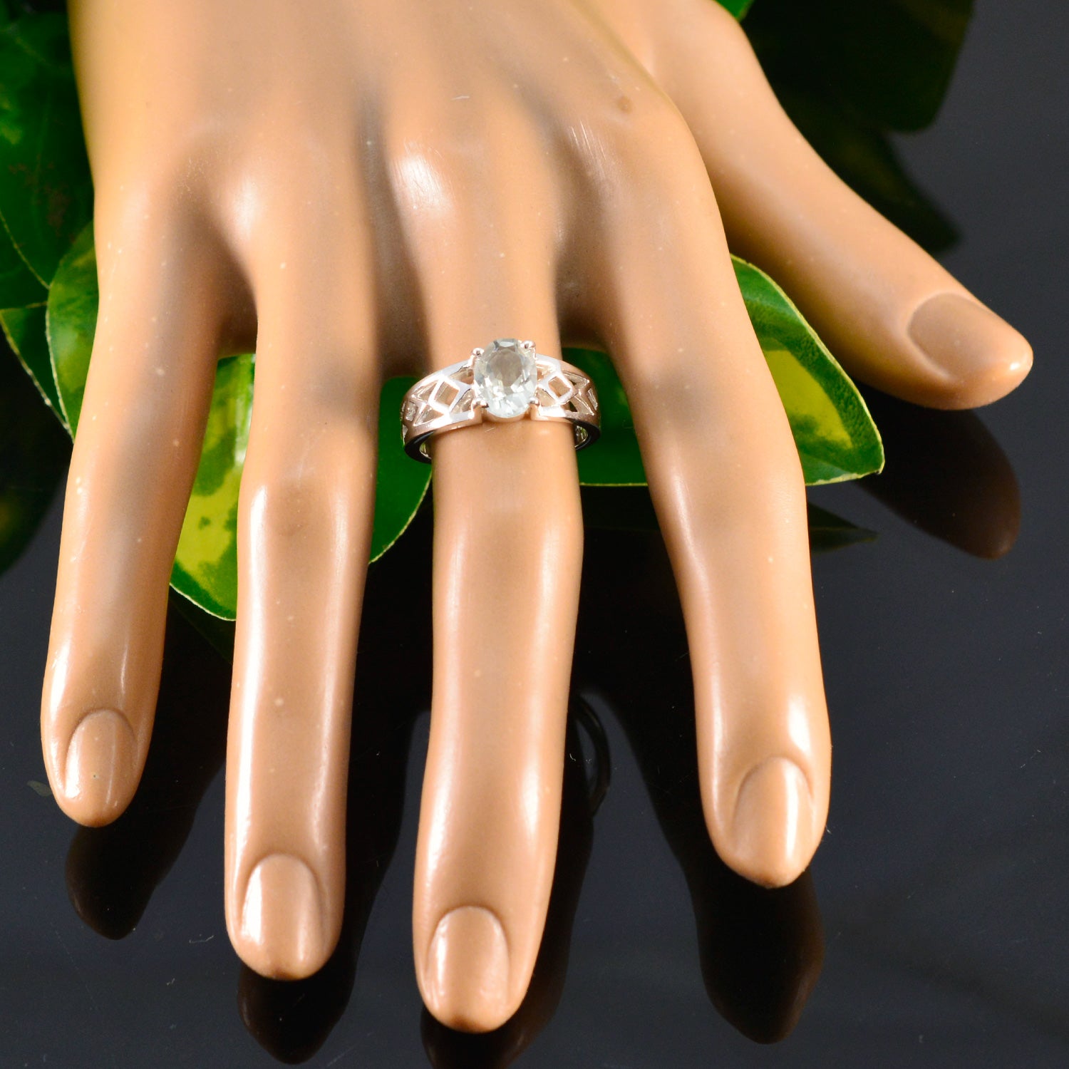 Tereza Artisan Light Green Solitaire Ring