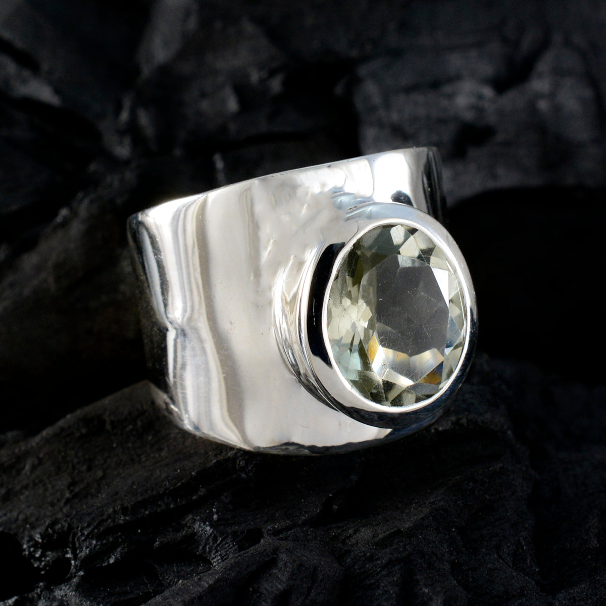 Angel Armor Light Green Solitaire Ring
