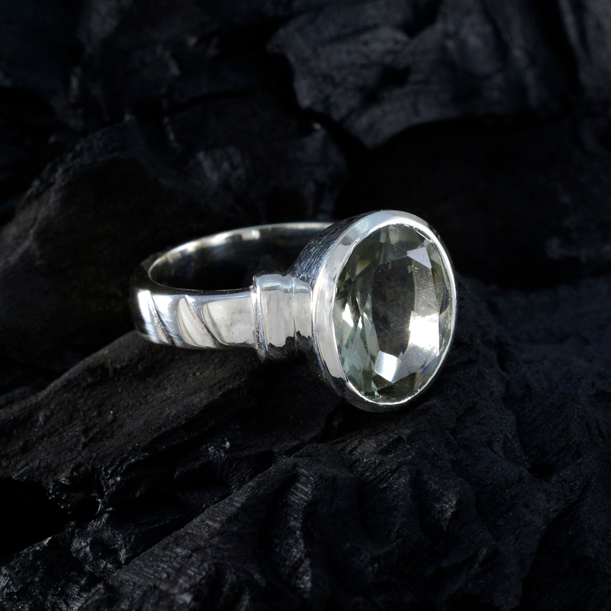 Daniela Graceful Light Green Solitaire Ring
