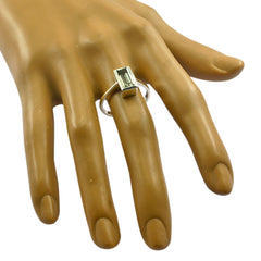 Autumn Cultural Light Green Solitaire Ring