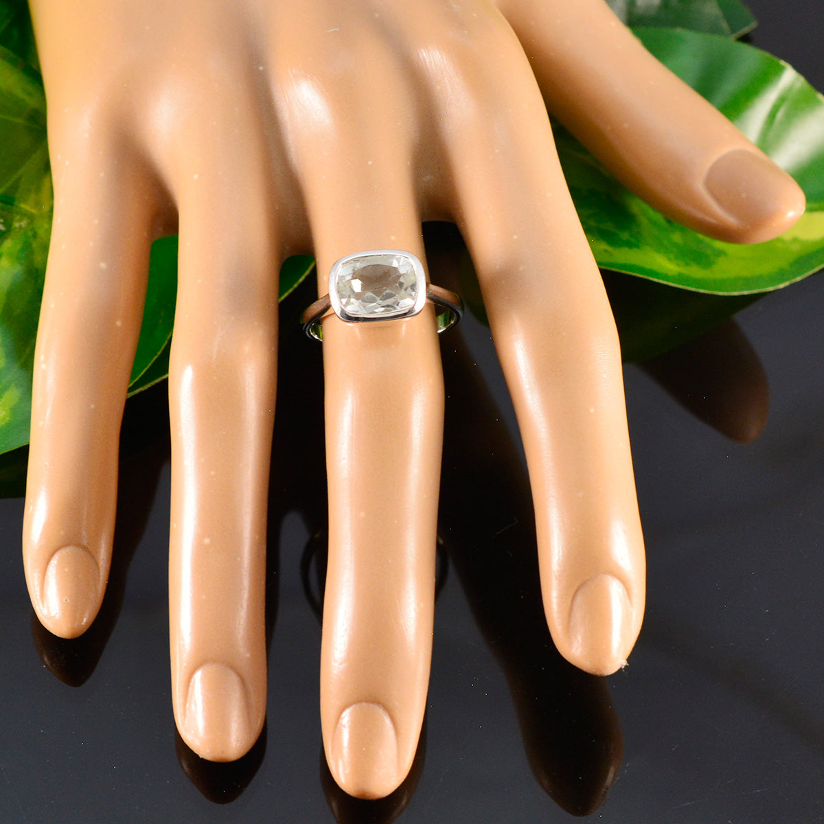 Nayara Graceful Light Green Solitaire Ring
