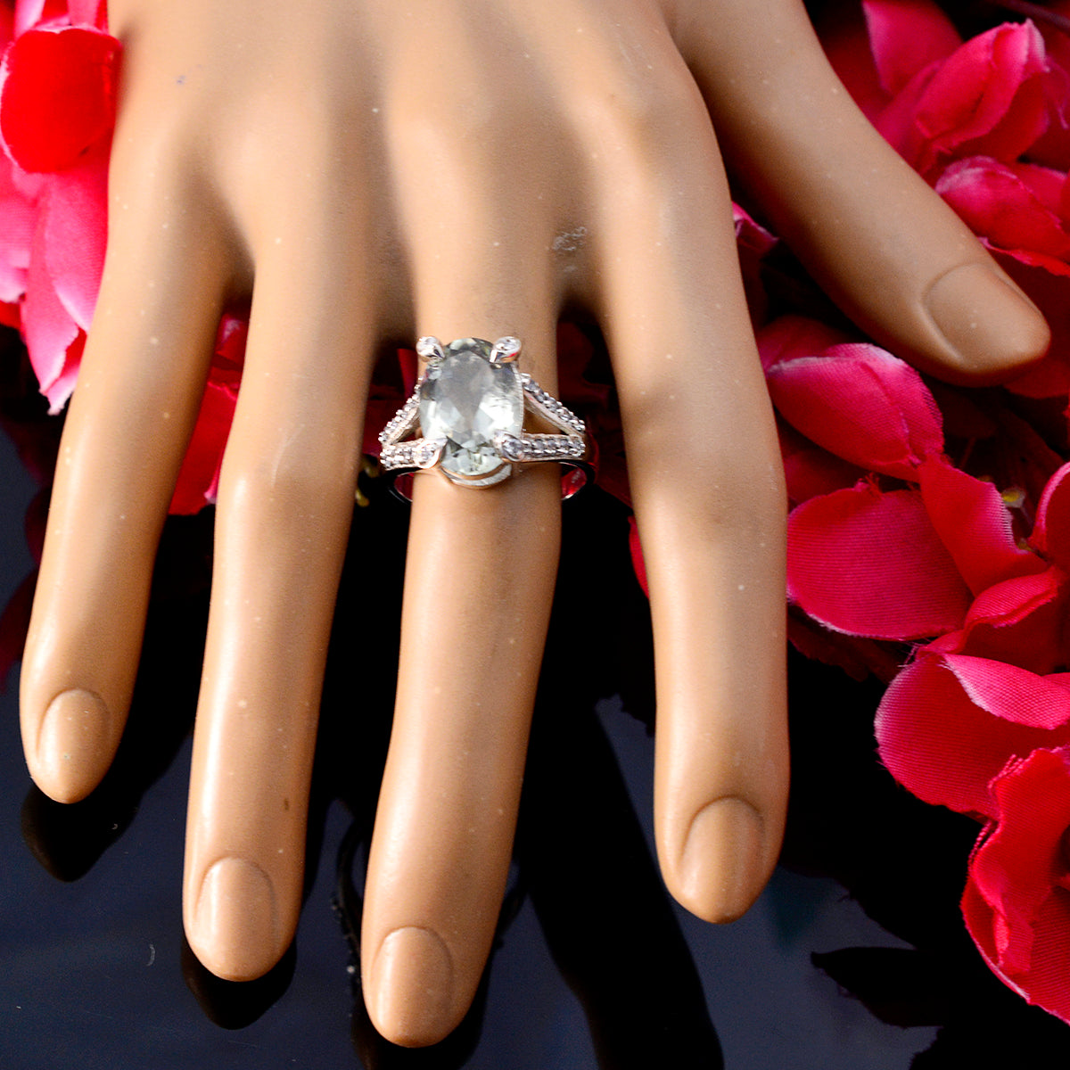 Nova Feminine Light Green Halo Ring