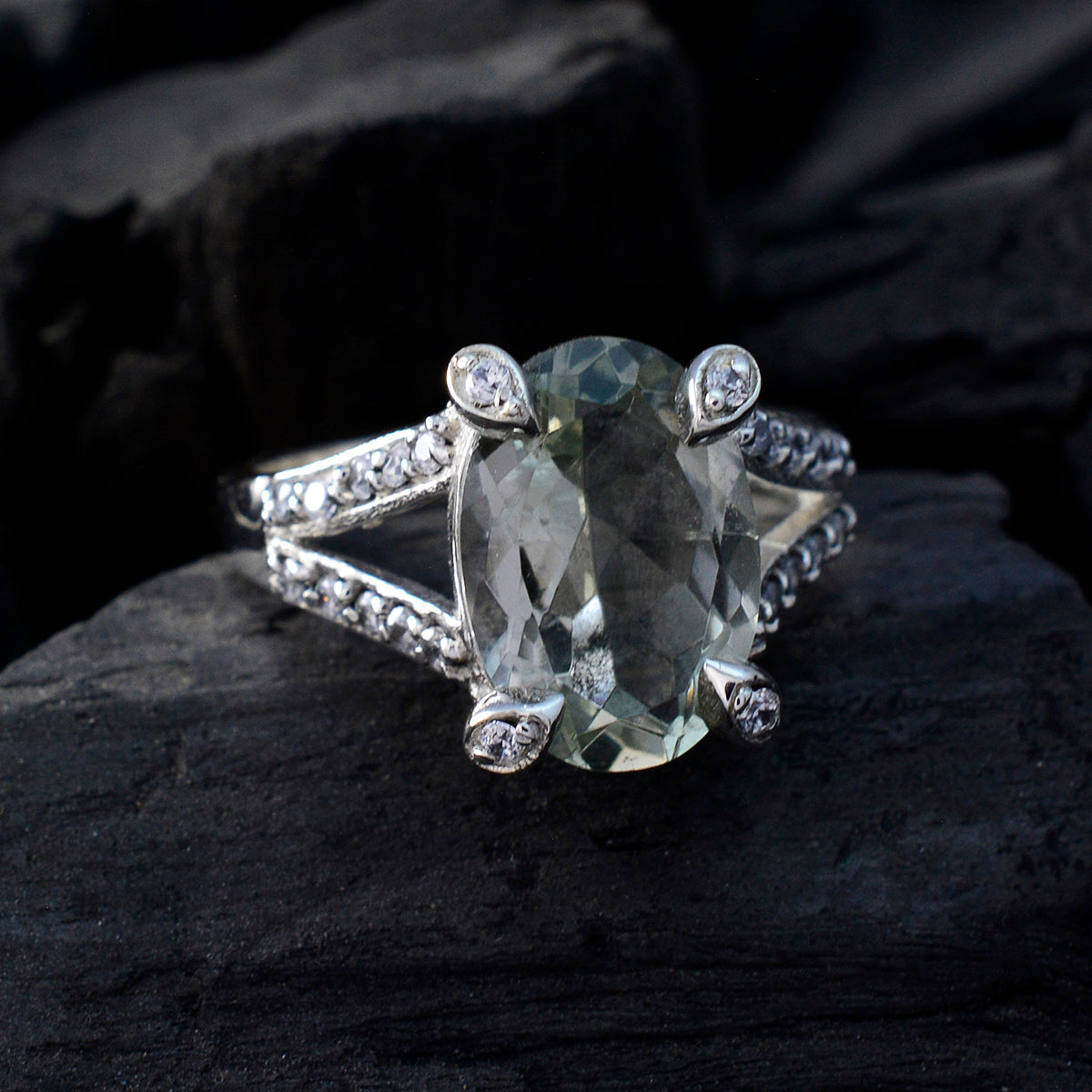 Nova Feminine Light Green Halo Ring