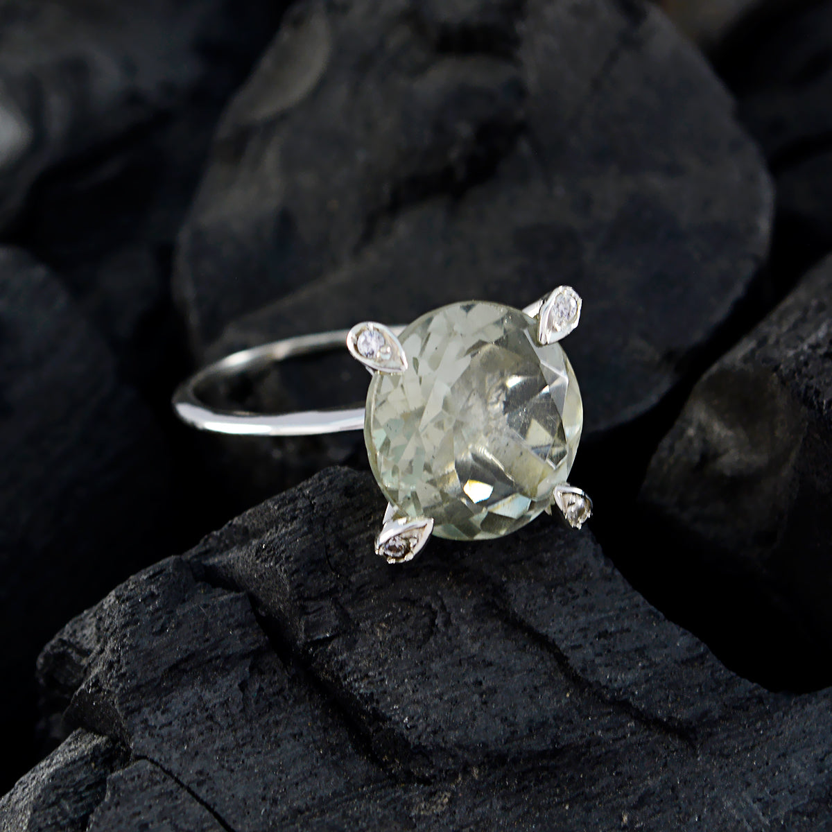 Nella Artisan Light Green Halo Ring