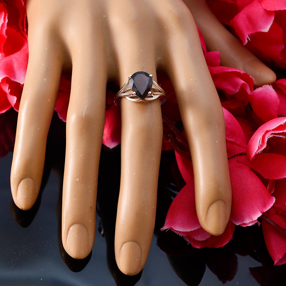 Soo-jin Engagement Red Solitaire Ring