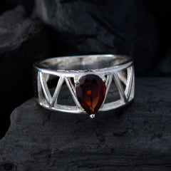 Mariana Sophisticated Red Solitaire Ring
