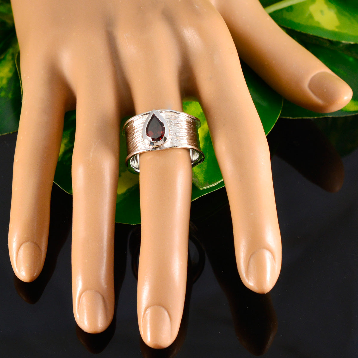 Natalia Victorian Red Solitaire Band