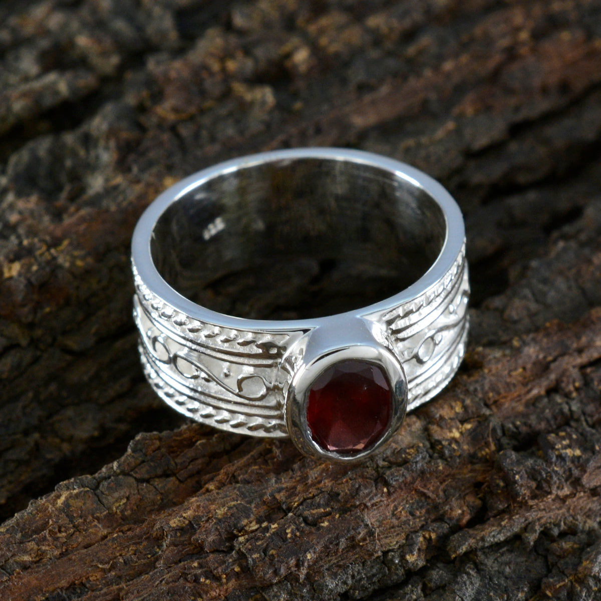 Lily Art Deco Red Solitaire Ring