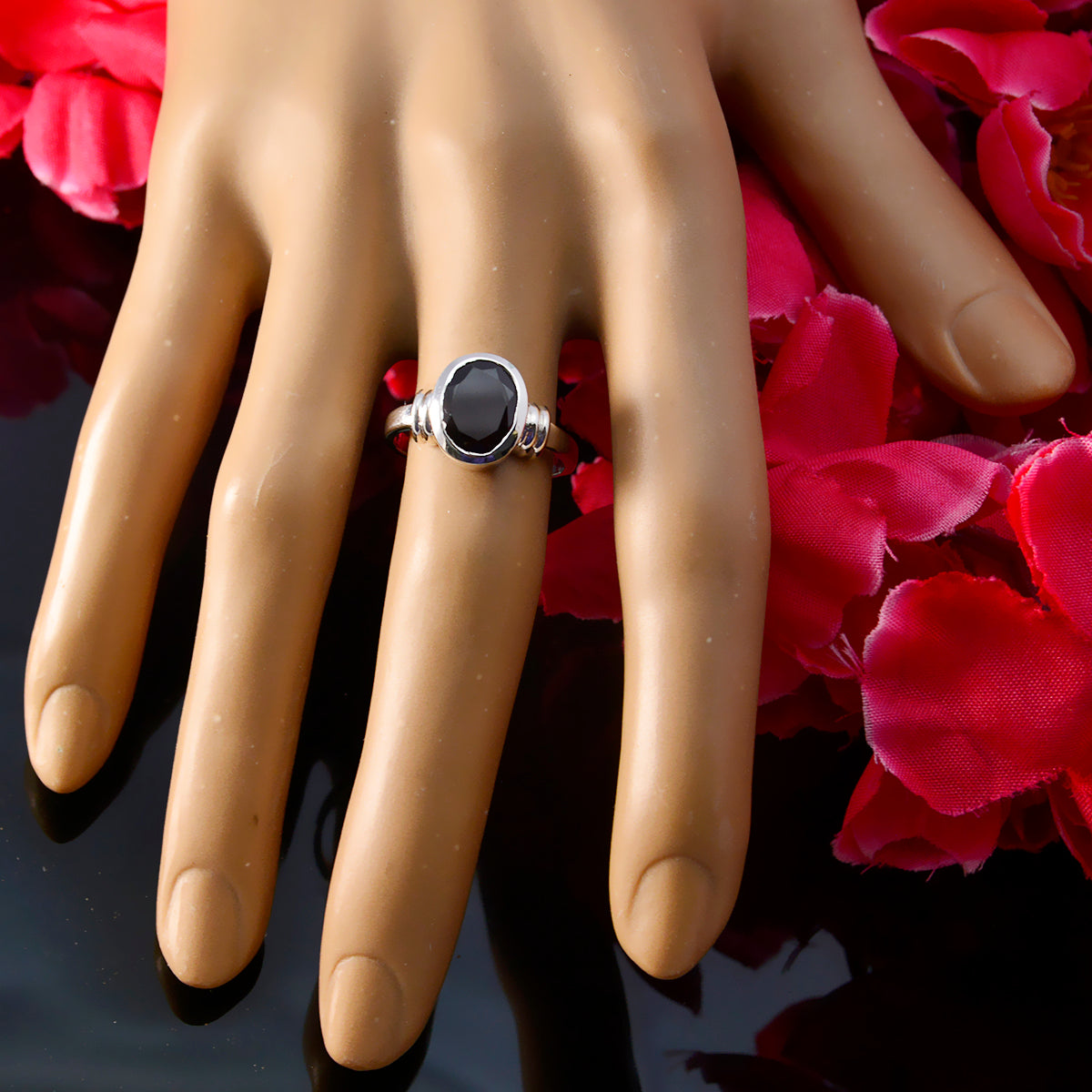 Lourdes Romantic Red Solitaire Ring