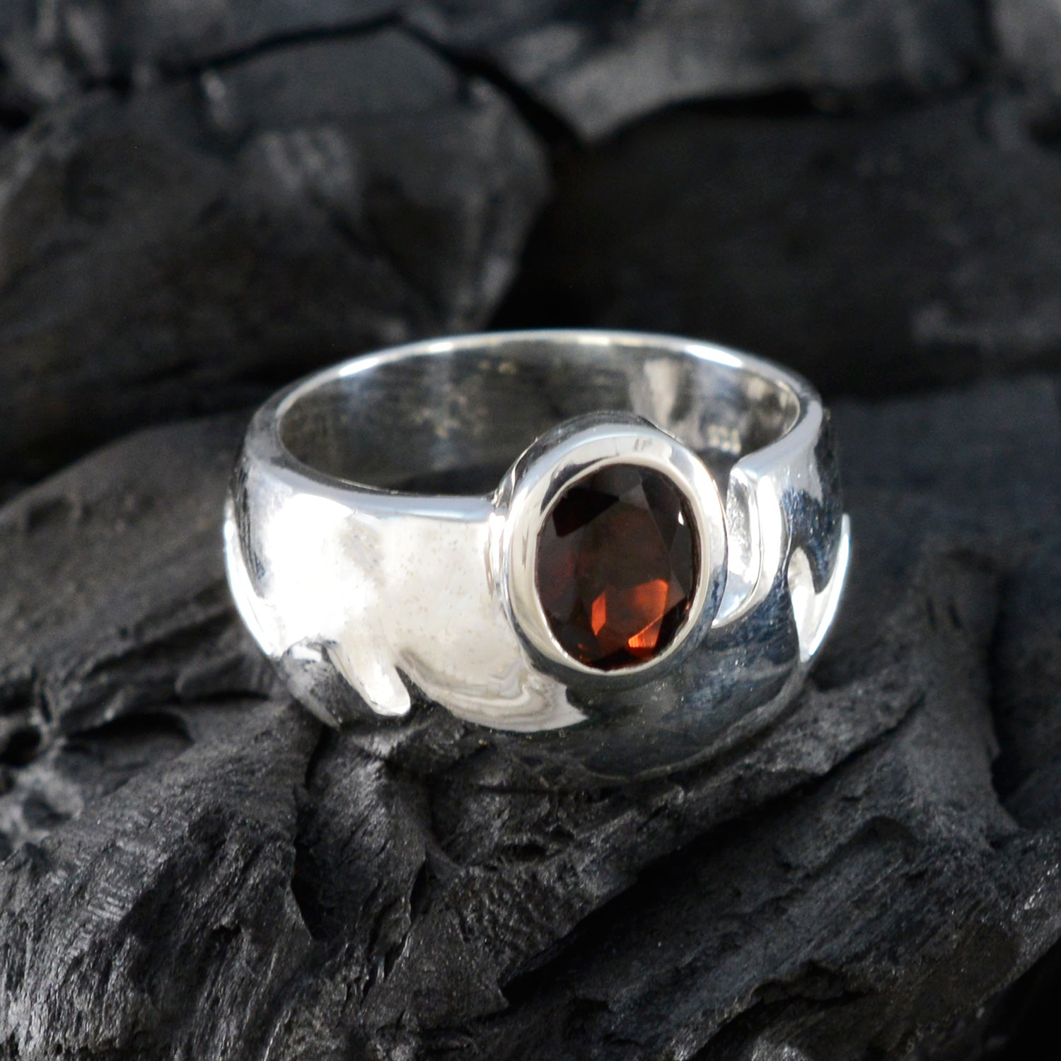 Agnes Trendy Red Solitaire Ring