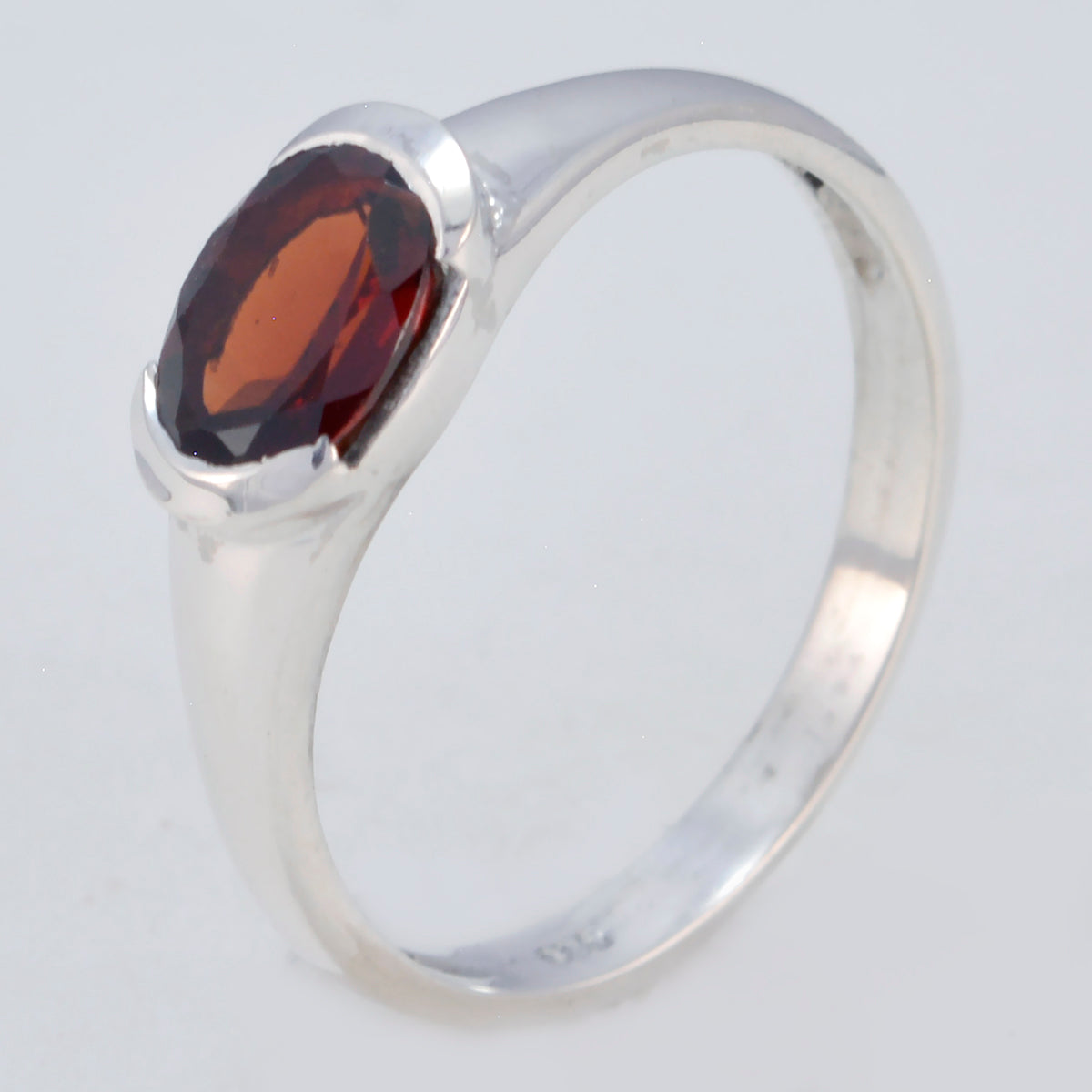 Claire Luxurious Red Solitaire Ring