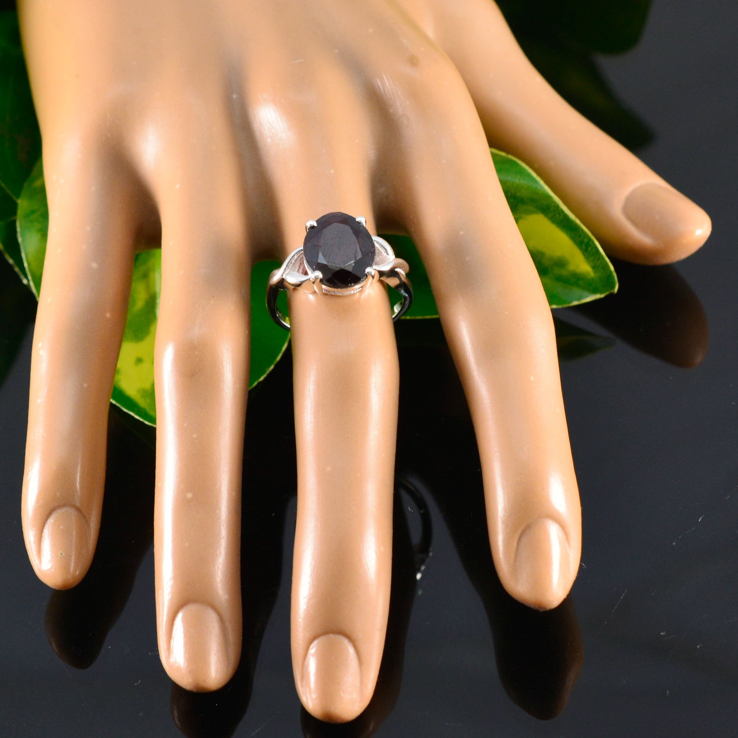 Siti Artisan Red Solitaire Ring