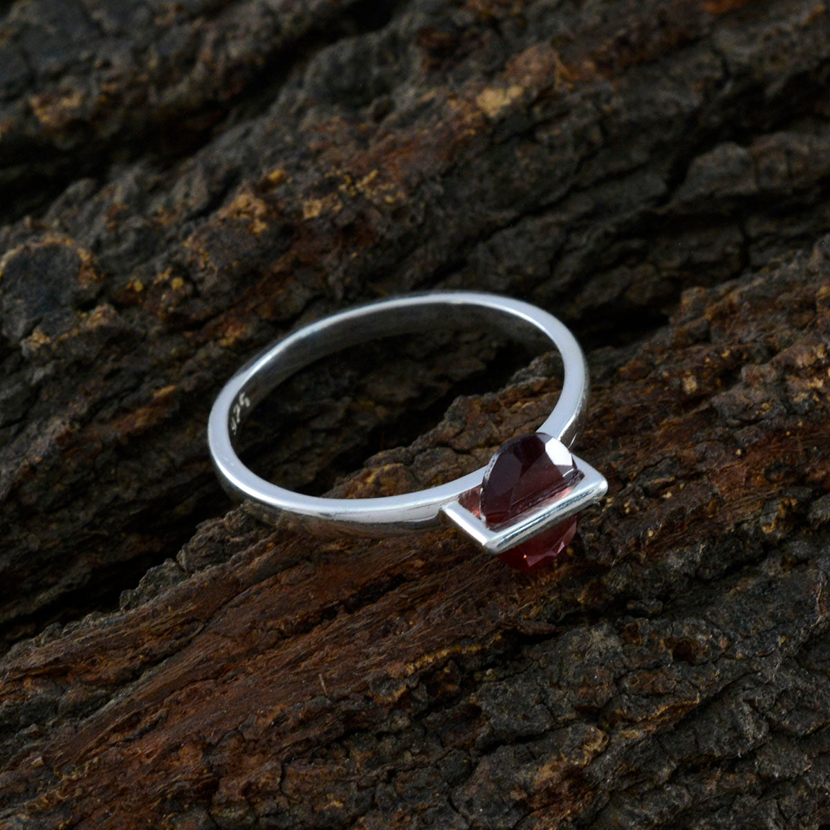 Hana Sophisticated Red Solitaire Ring